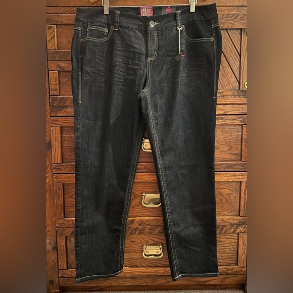 torrid Denim - NWT Torrid Pink Label Straight Leg Denim Jeans sz 20